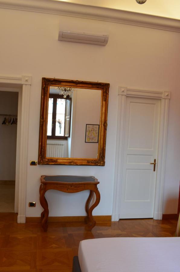 Elegante Appartamento Nel Centro Di Roma Extérieur photo